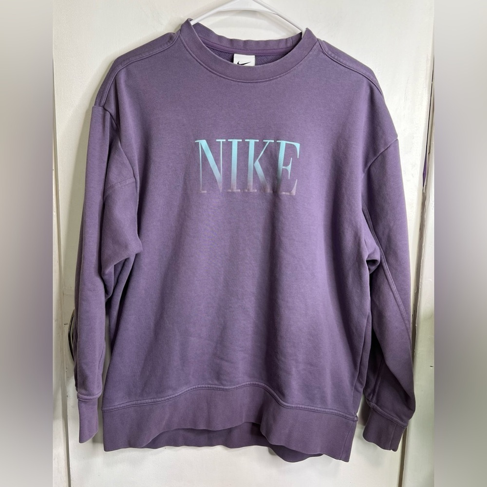 Nike Pullover Graphic Logo Sweatshirt
